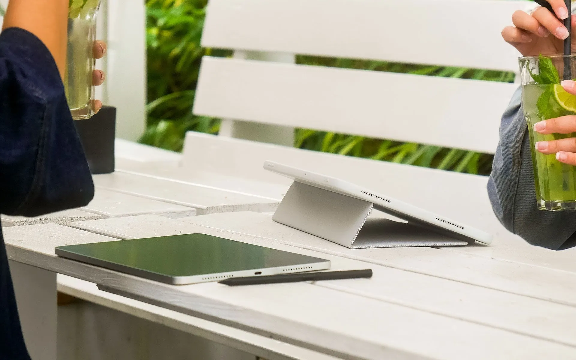 Wacom MovinkPad 11 Case with Stand